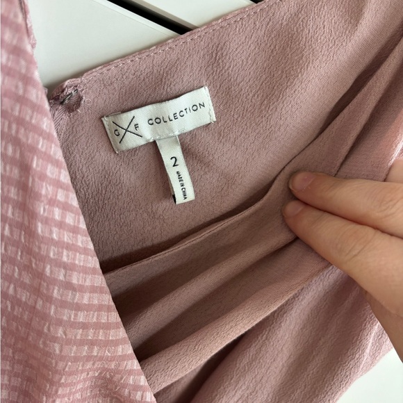 Pink faux-Wrap Dress - Picture 3 of 5